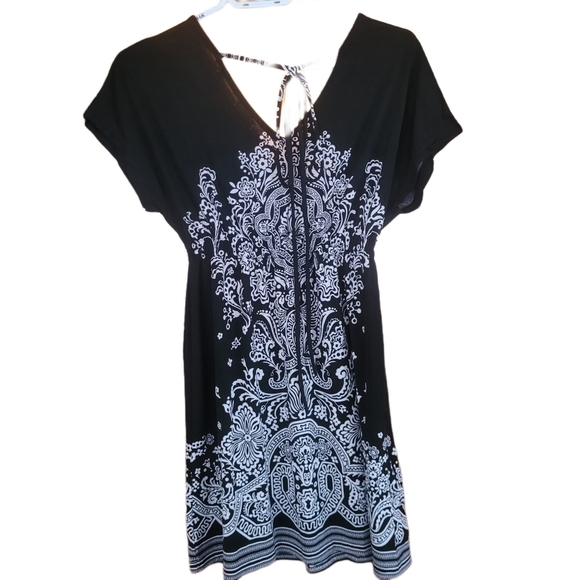 Katie black/white floral paisley dress - Picture 2 of 4
